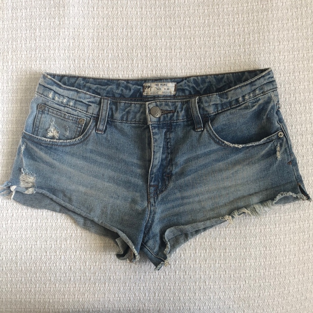 Free people Jean Shorts Size 25